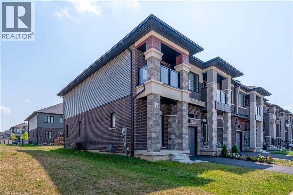 2 COPEMAN Avenue photo 4