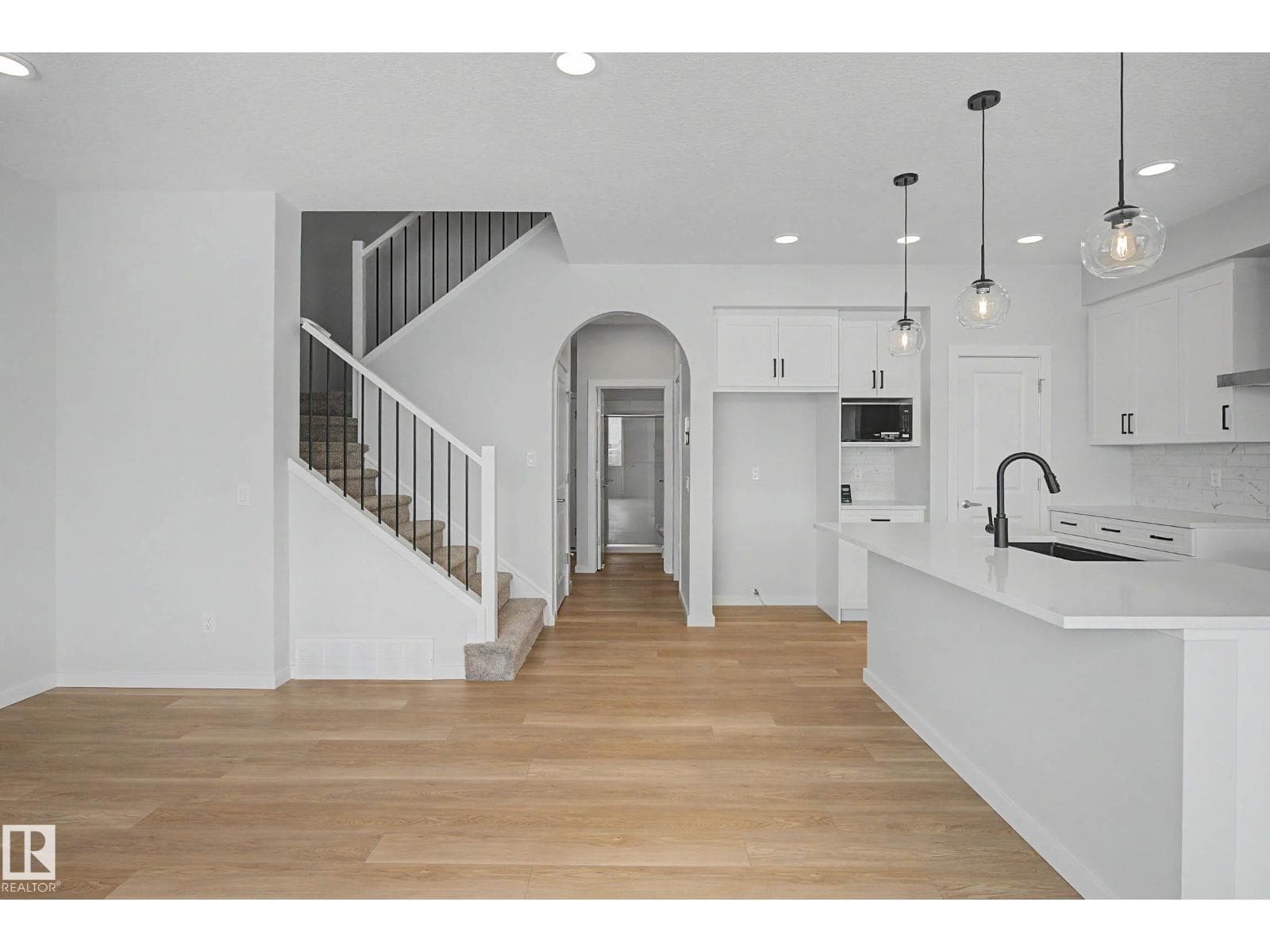 5433 Hawthorn Run SW photo 4