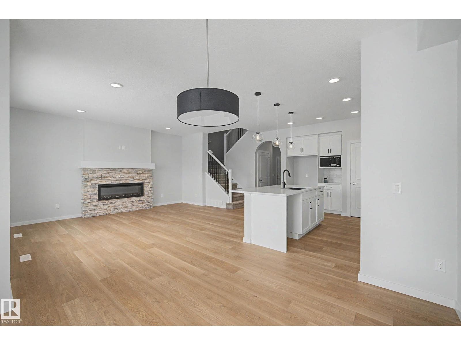 5433 Hawthorn Run SW photo 2