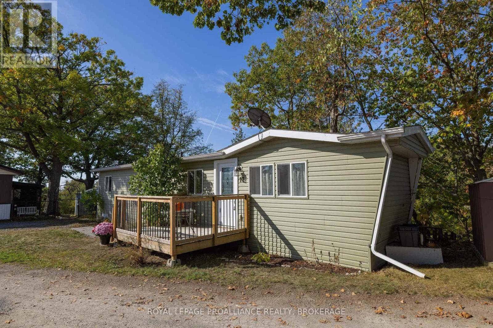 17 - 5569 BATH ROAD photo 3