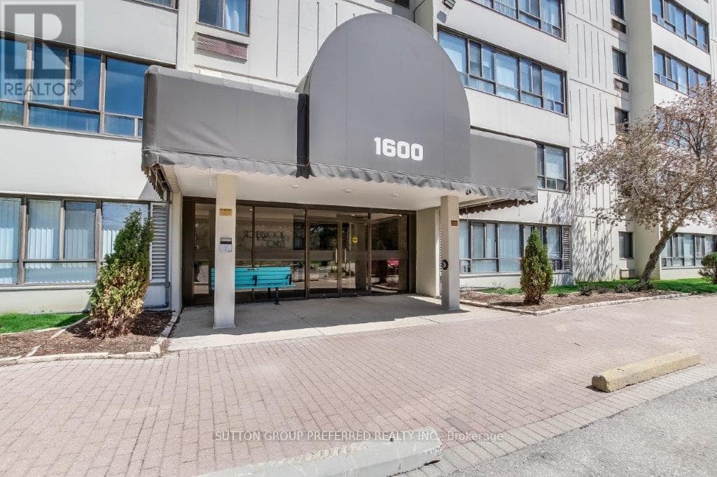 1 bed 1 bath single family at 605 - 1600 ADELAIDE STREET N — $284,900