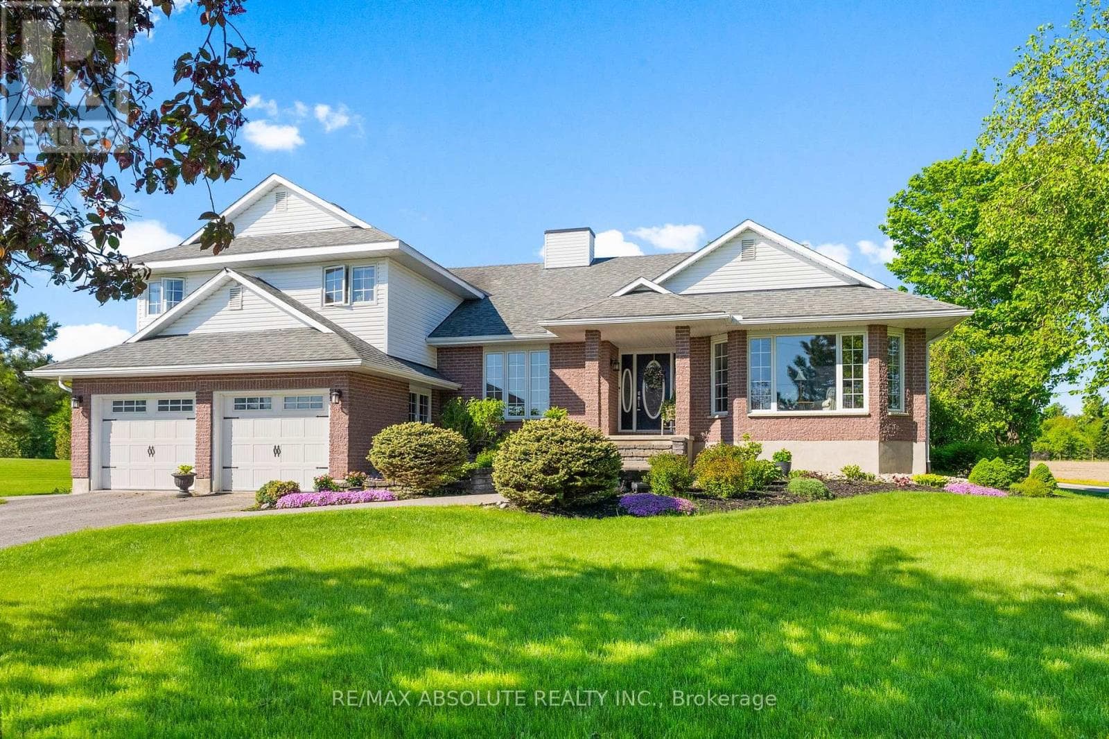 151 DUNCAN DRIVE photo 2