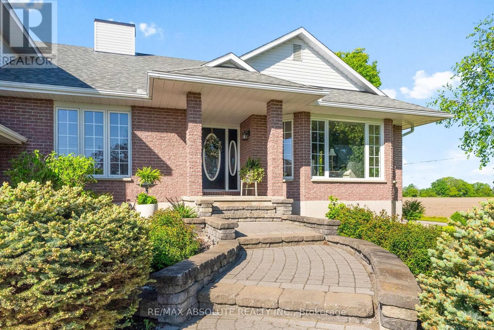 151 DUNCAN DRIVE photo 3