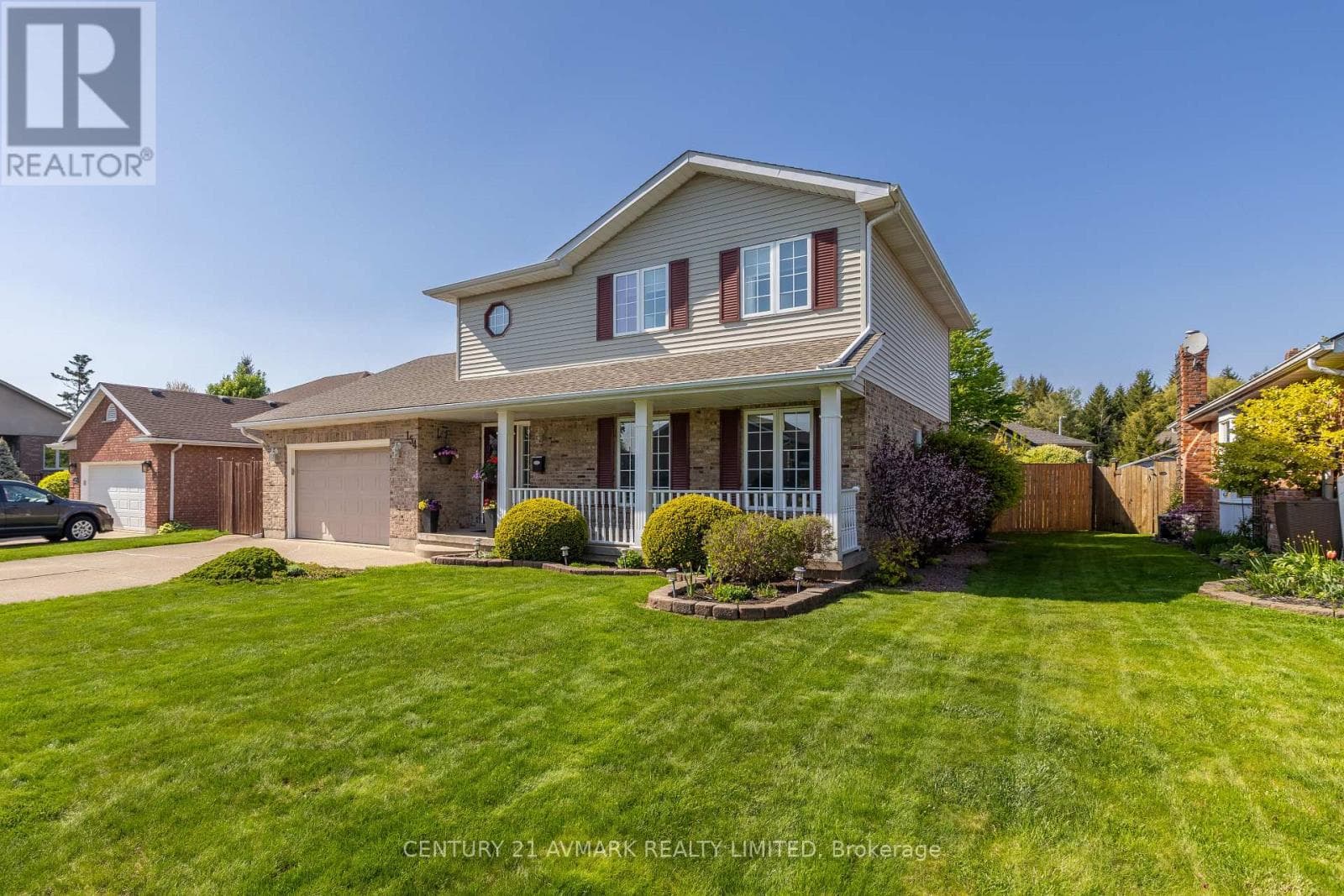 154 MICHAEL DRIVE photo 3