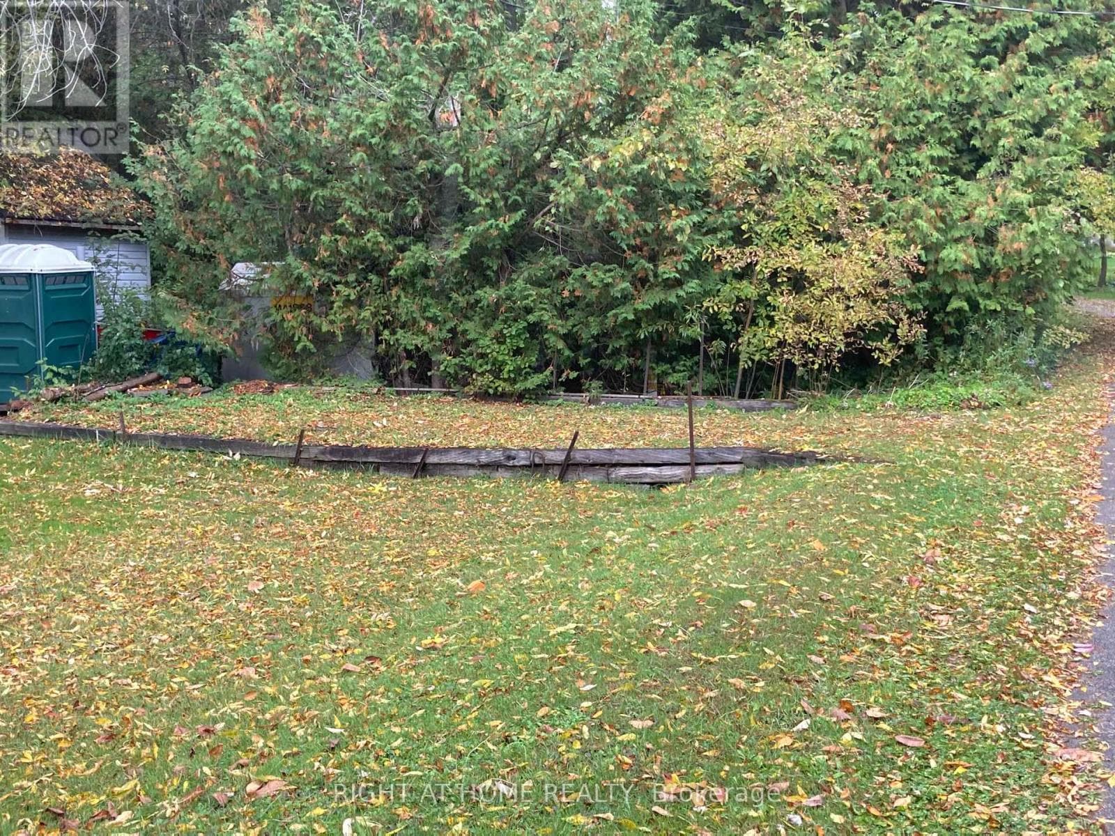 14 BARBARA AVENUE photo 4