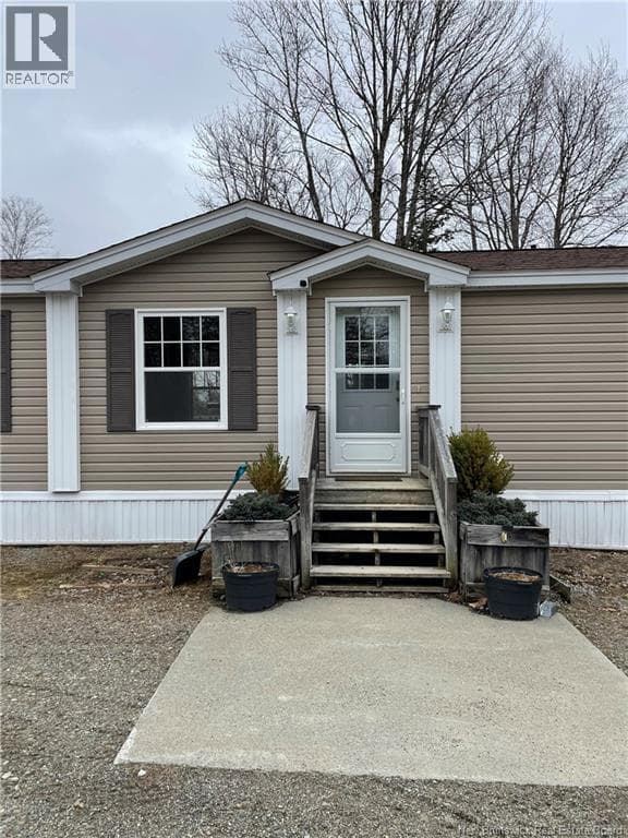 200 Dewolfe Road photo 2