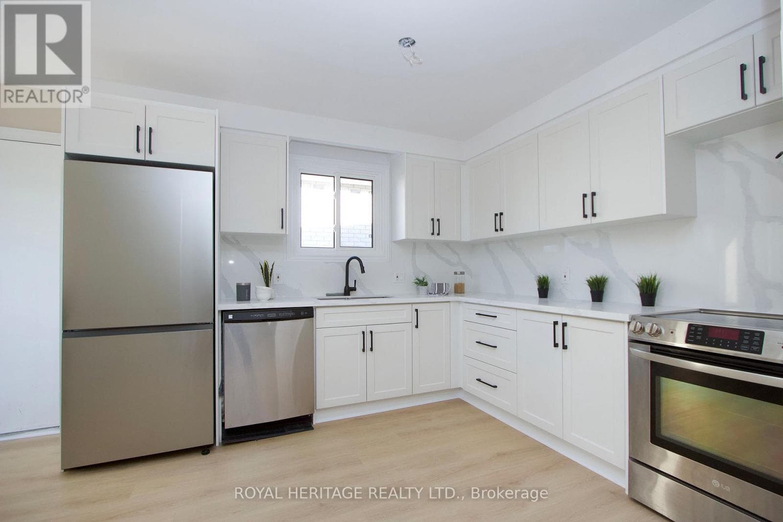 77 DEVONDALE STREET photo 5