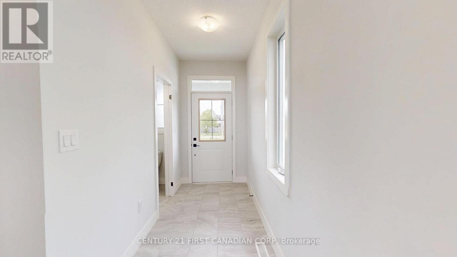 1221 TULLOCH AVENUE photo 2