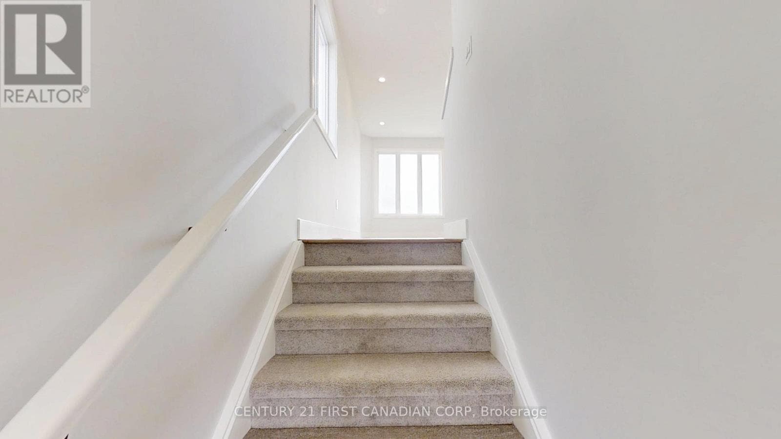 1221 TULLOCH AVENUE photo 4