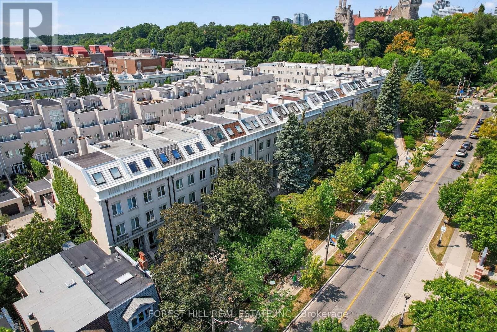 252 SPADINA ROAD photo 2
