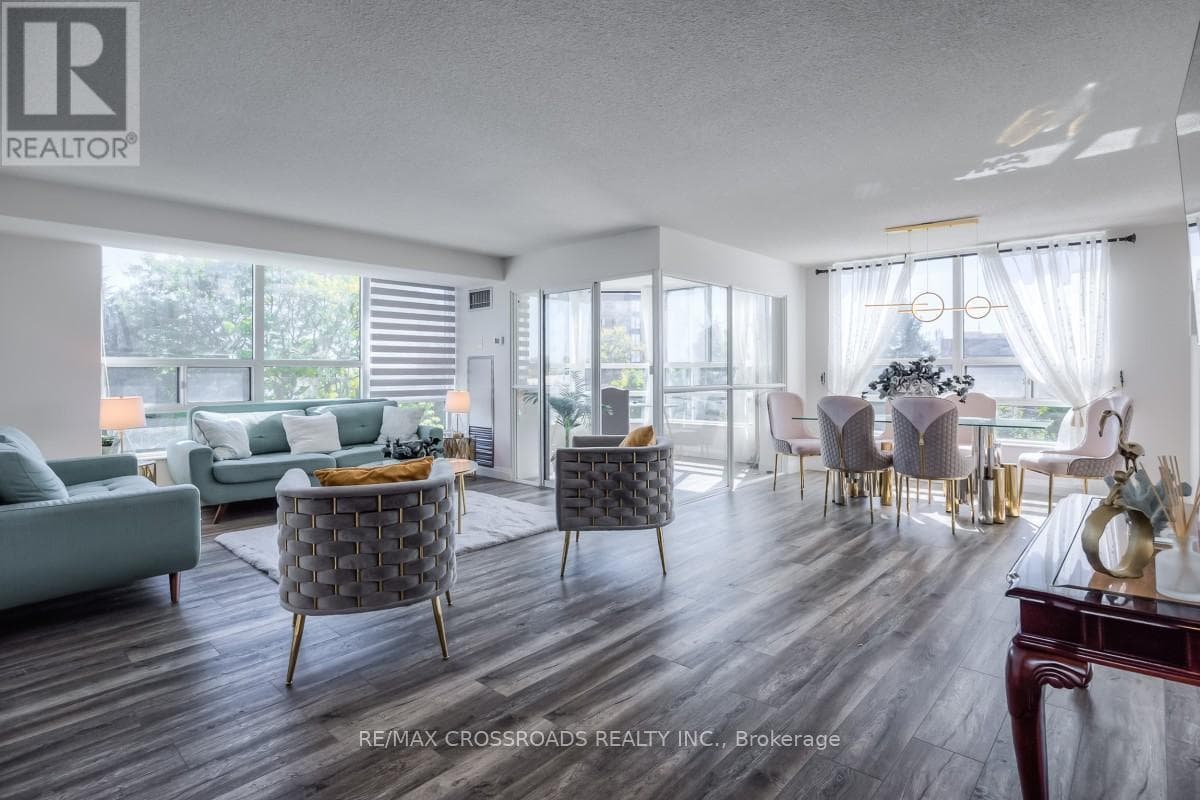 304 - 7825 BAYVIEW AVENUE photo 5