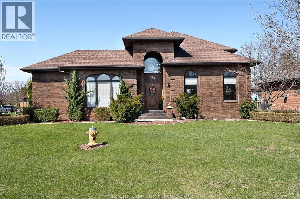 5 bed 4 bath single family at 172 POINTE WEST DRIVE — $899,999