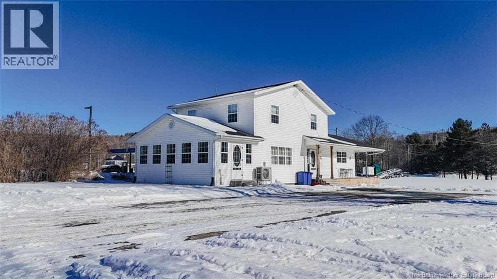 7 Grafton Shore Road photo 2