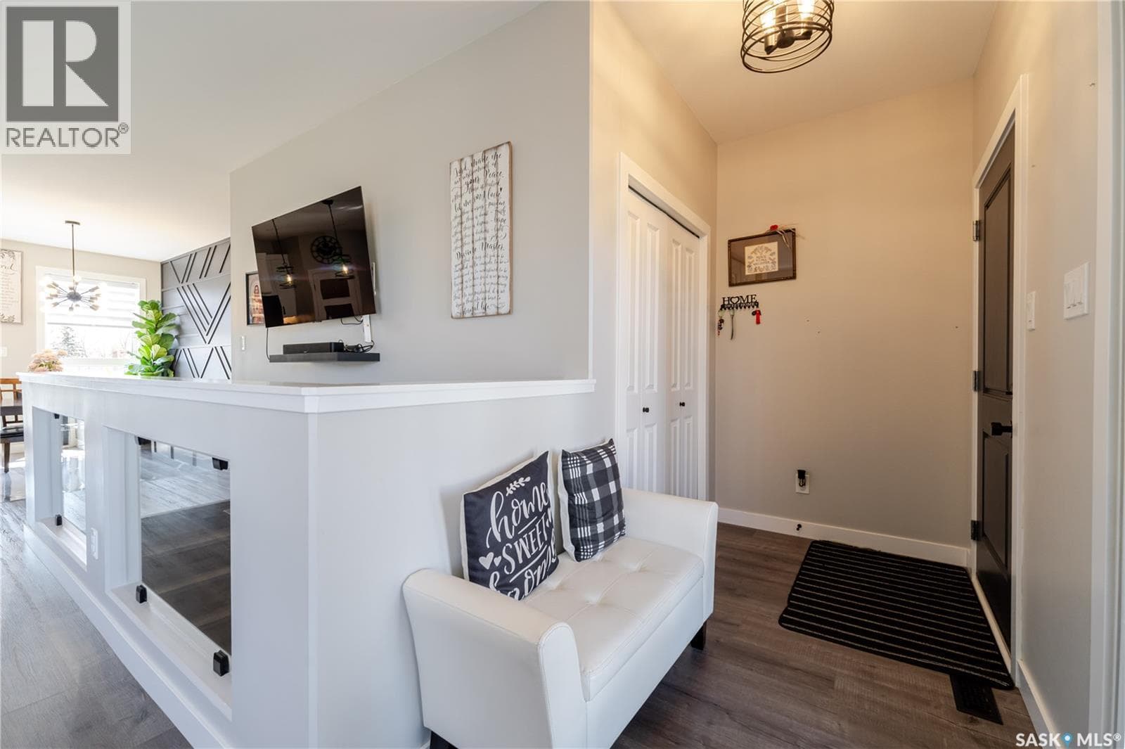 1007 Maplewood DRIVE — photo 3