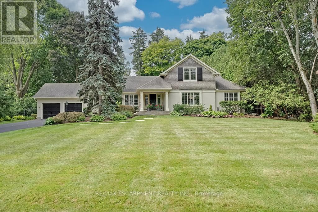 7 COLONIAL CRESCENT photo 3