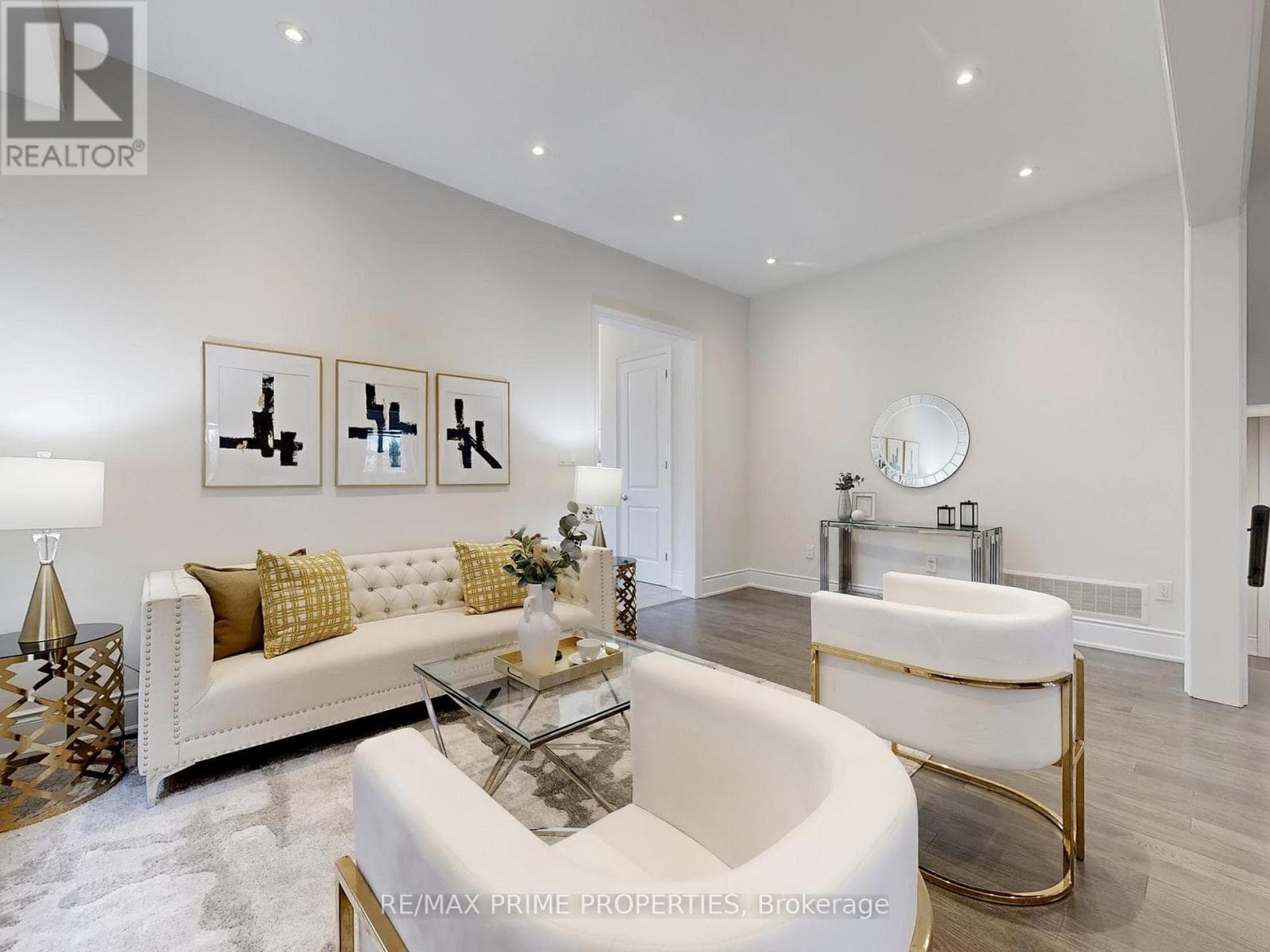 46 SCRIVENER DRIVE photo 5