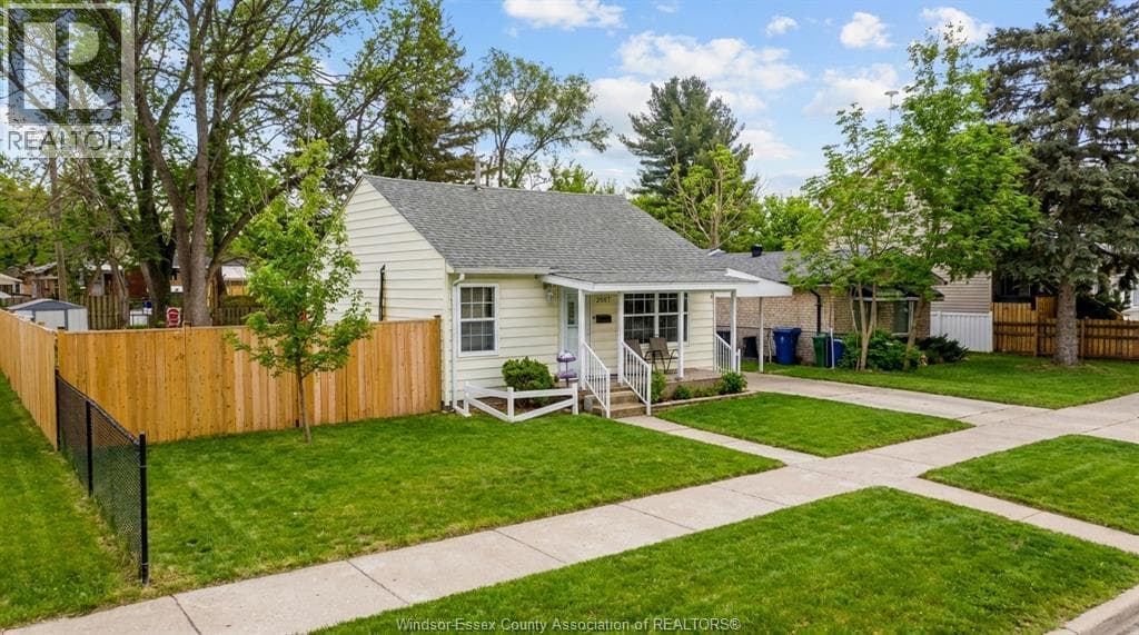 2 bed 1 bath single family at 3567 KING STREET — $279,000