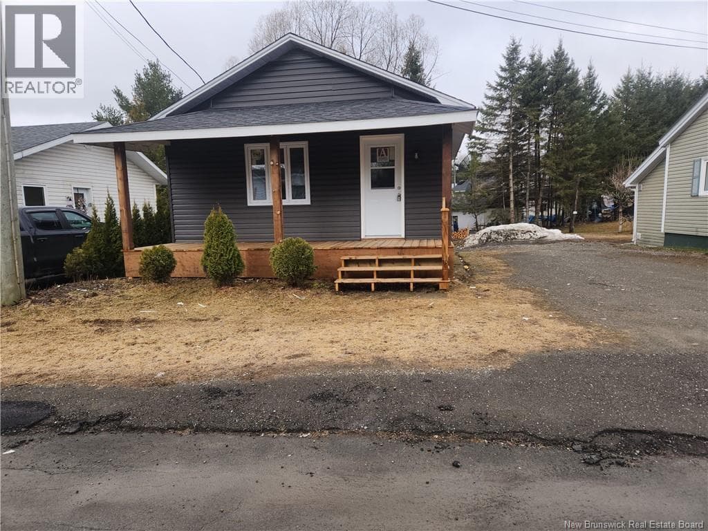 34 Scout Street photo 2