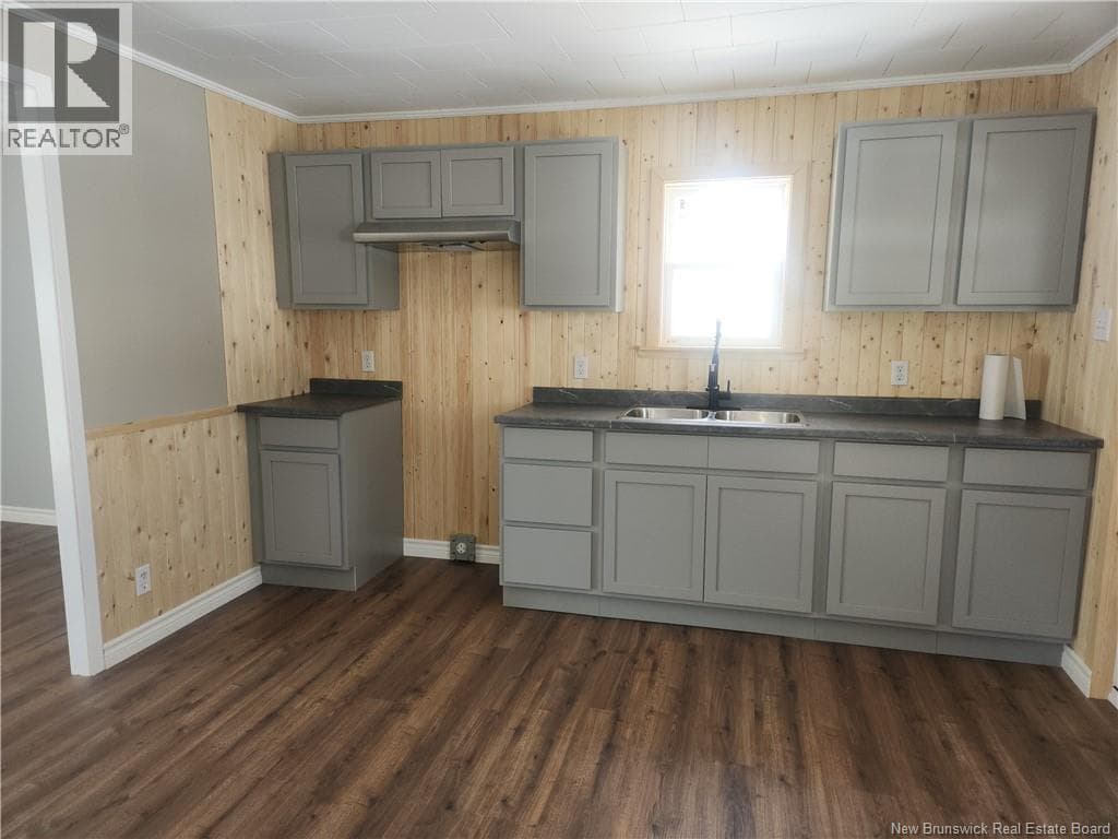 34 Scout Street photo 4