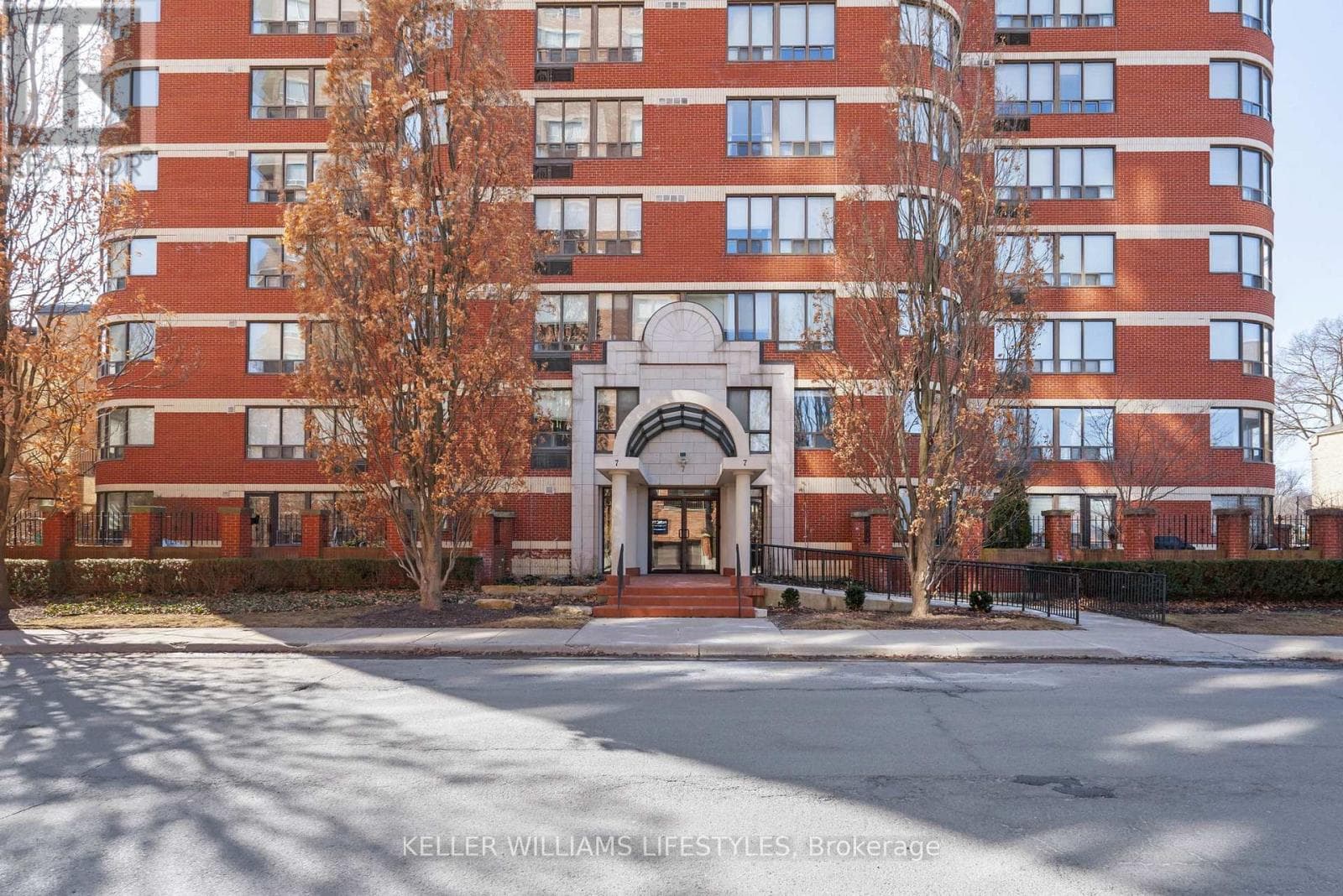 2 bed 3 bath single family at 1101 - 7 PICTON STREET — $409,900