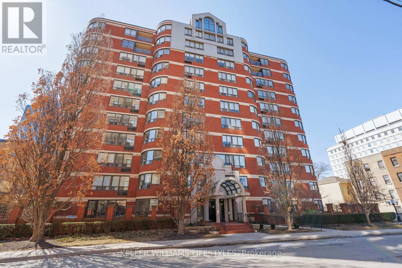 1101 - 7 PICTON STREET photo 2