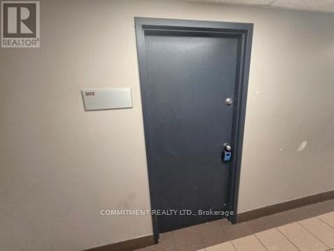 302 - 2100 FINCH AVENUE W photo 4