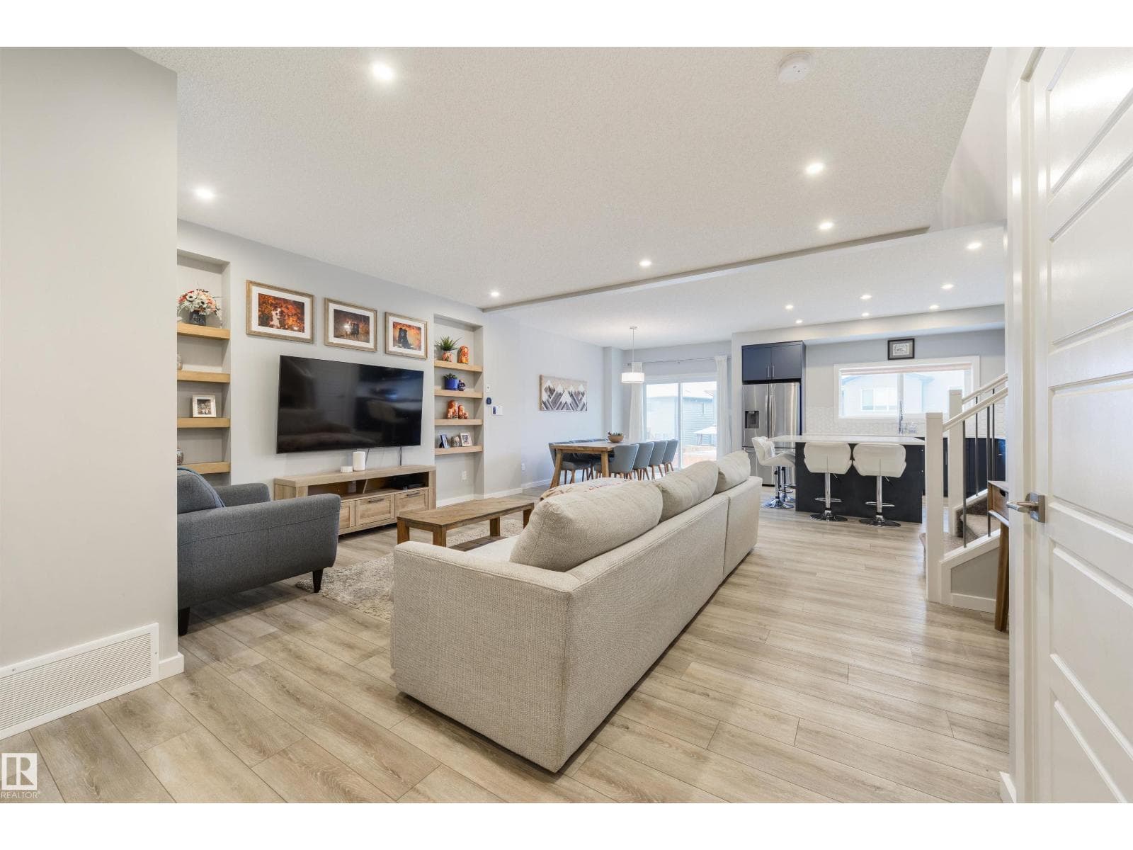 5361 LARK LD NW photo 5