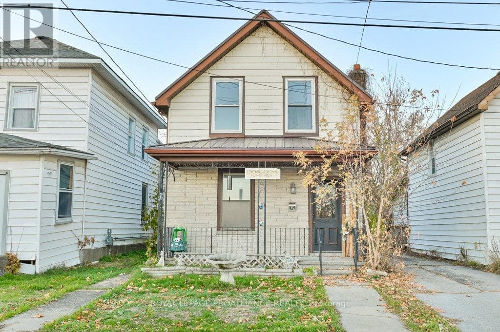 431 MAIN STREET photo 3