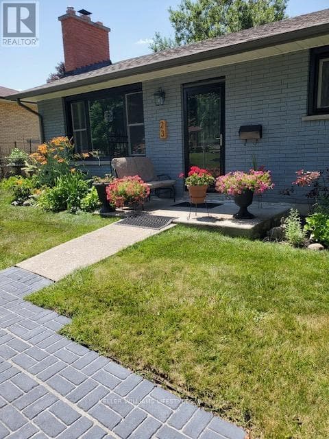23 STORMONT DRIVE photo 2
