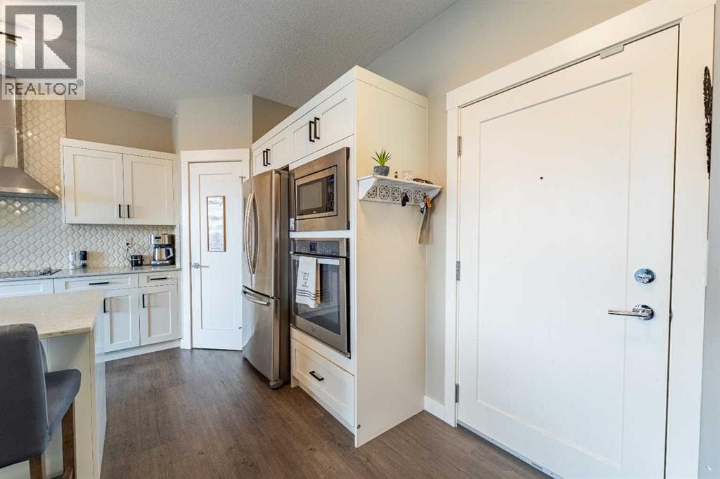 412, 10 Walgrove Walk SE photo 5