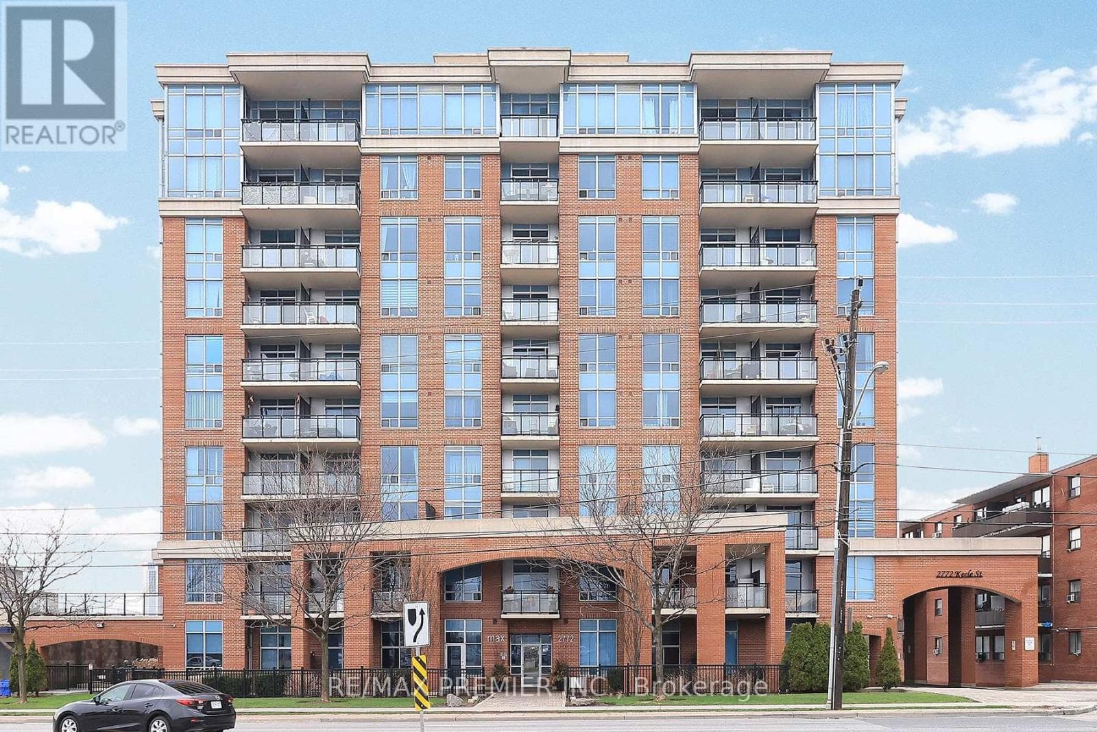 2 bed 2 bath single family at 405 - 2772 KEELE STREET — $535,000