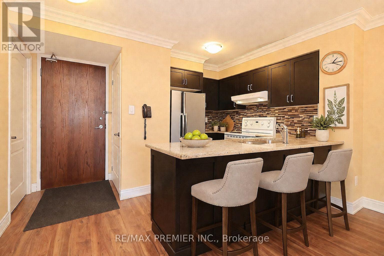405 - 2772 KEELE STREET photo 3