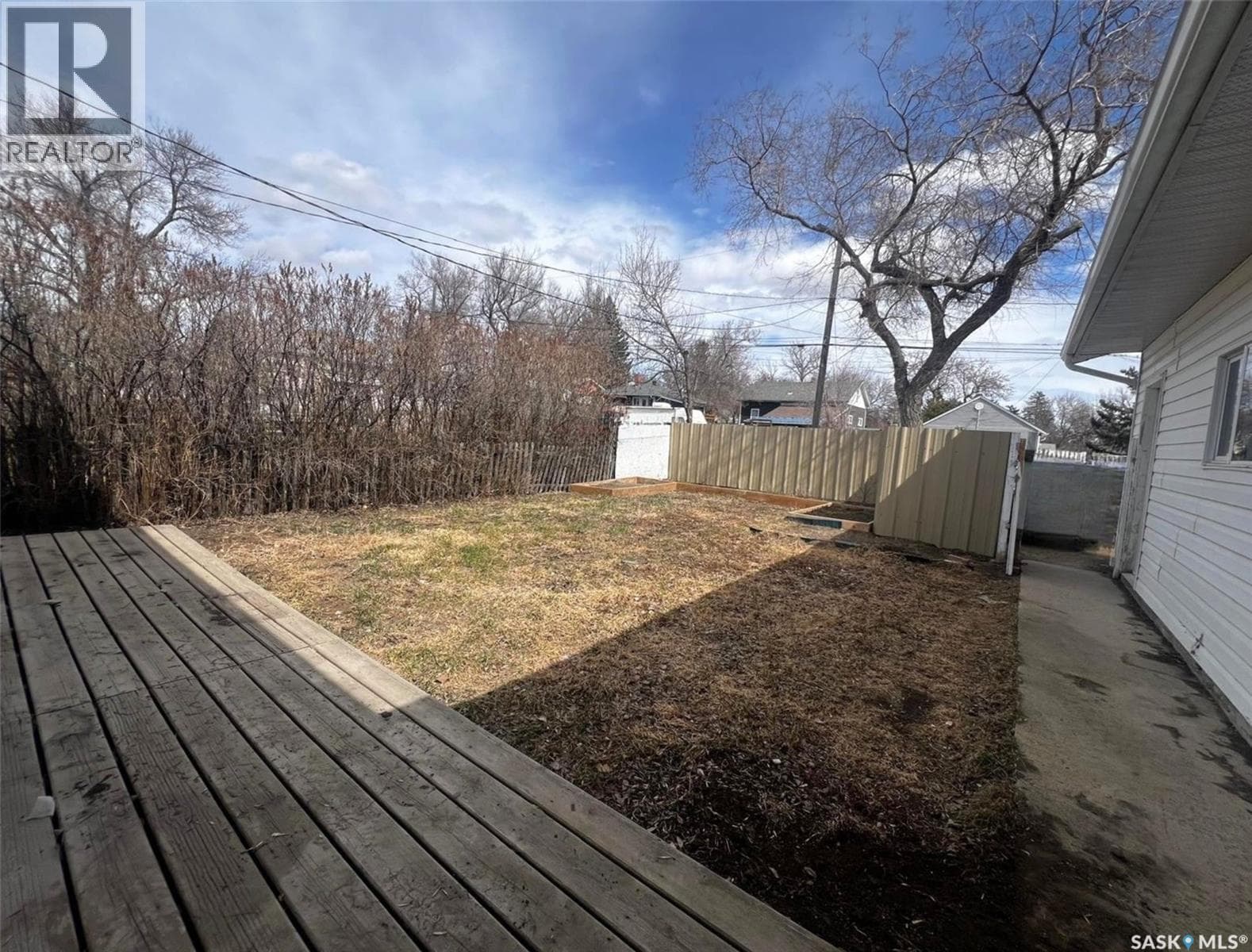 349 10th AVENUE NW photo 5