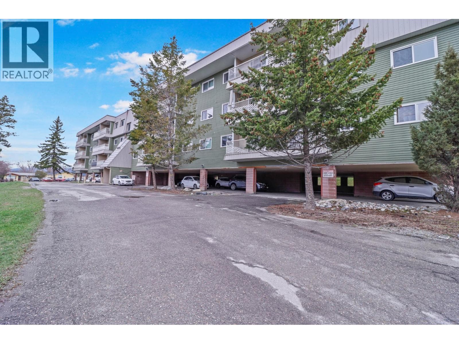 2015 2 Street N Unit# 1416 photo 2