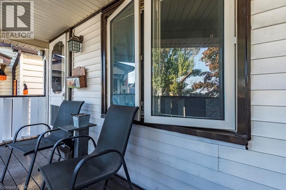 23 FREDERICK Avenue photo 4