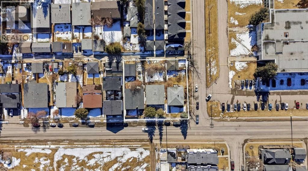 2135, 2139, 2143 50 Avenue SW photo 3