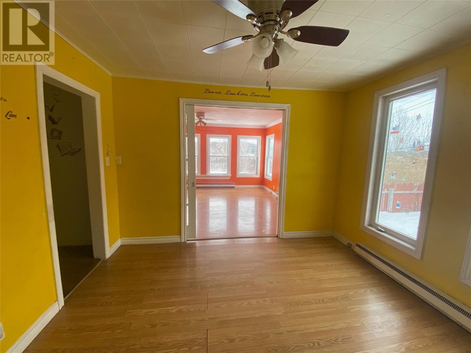 80 CORNWALL Heights photo 5