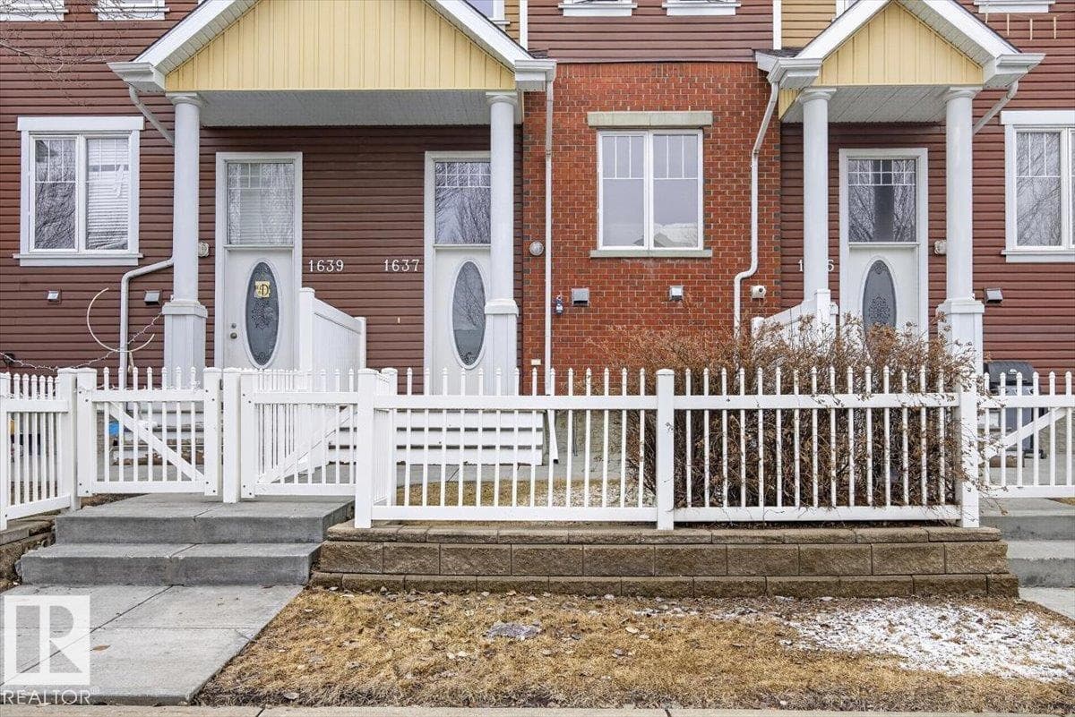 1637 TOWNE CENTRE BV NW — photo 3
