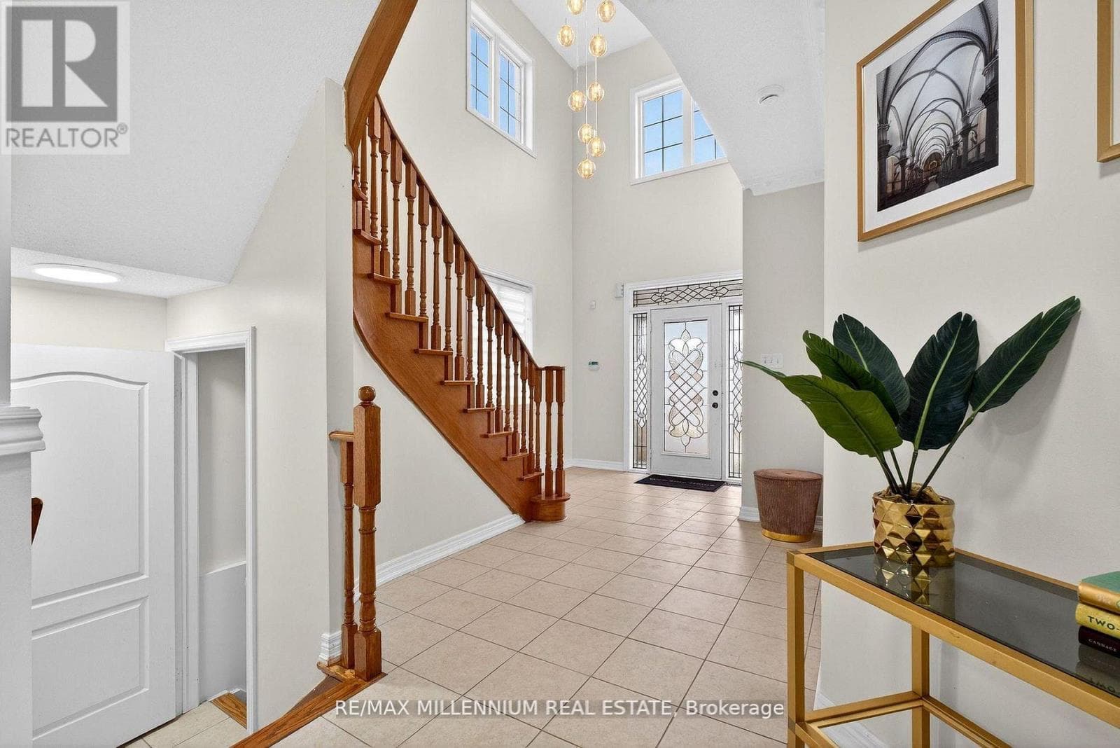 75 TWIN HILL CRESCENT photo 4