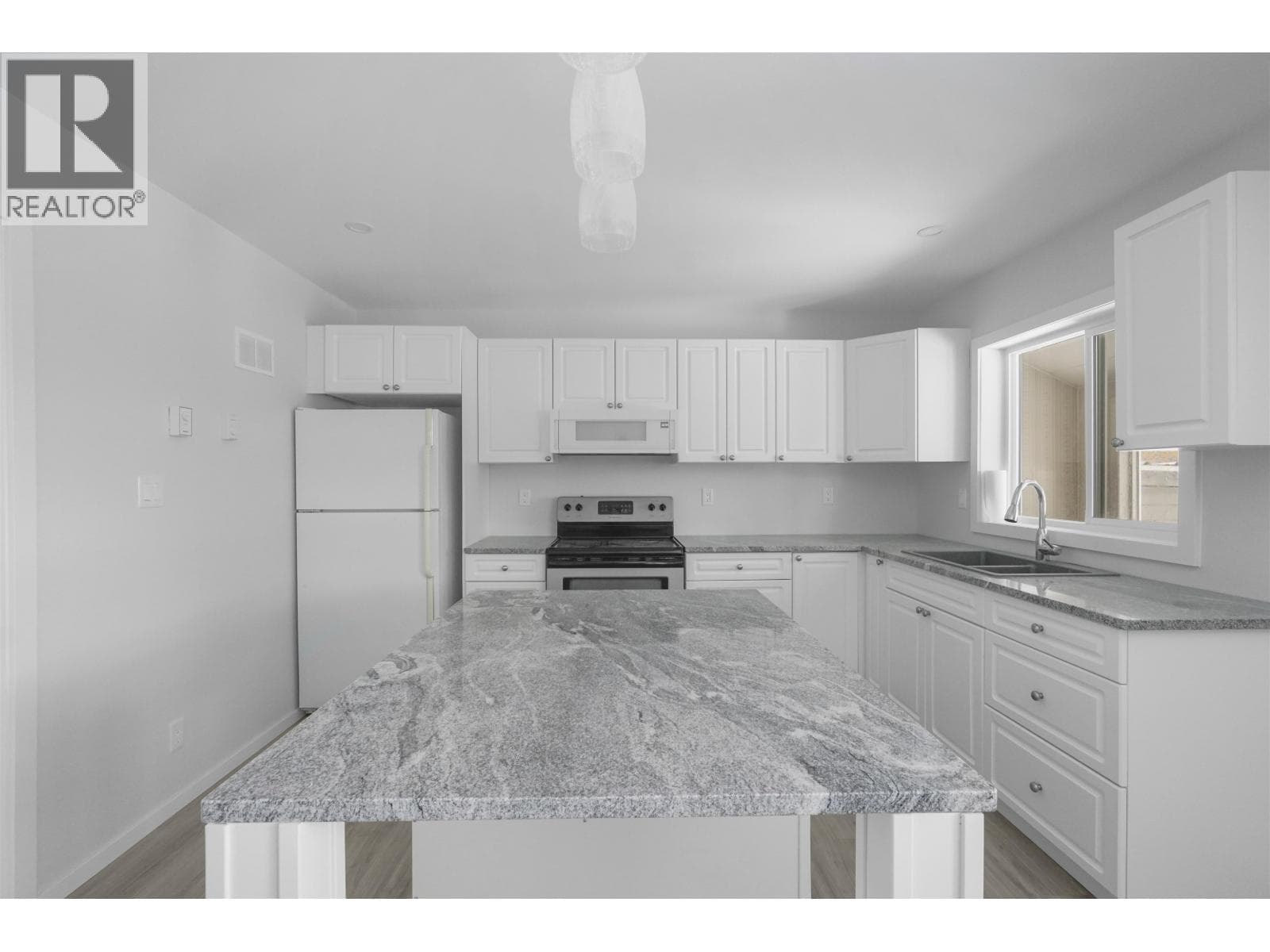 15 GANNET CRESCENT photo 4