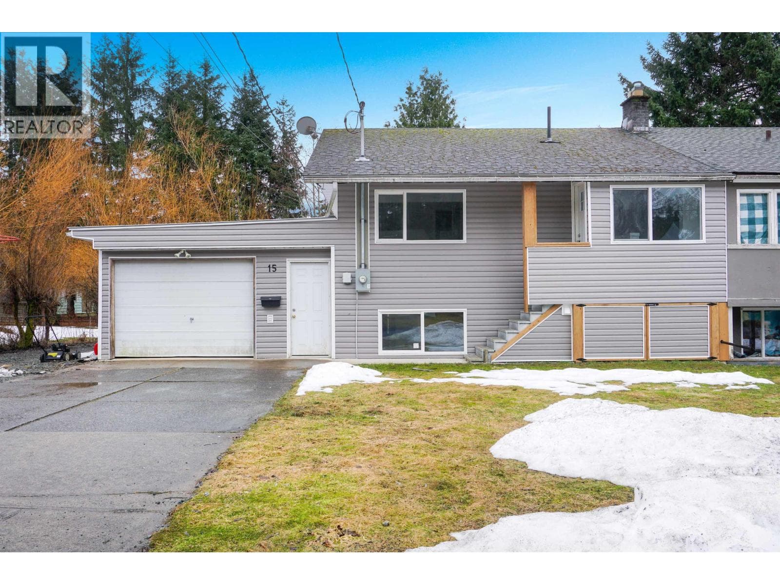 4 bed 2 bath single family at 15 GANNET CRESCENT — $335,000