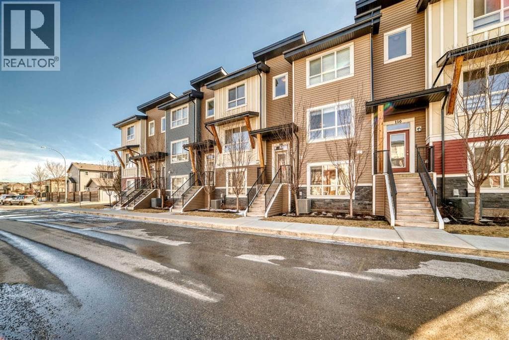 108 Walgrove Cove SE photo 3
