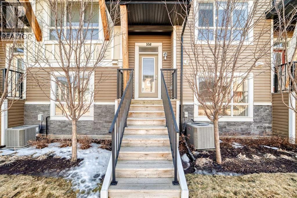 108 Walgrove Cove SE photo 4