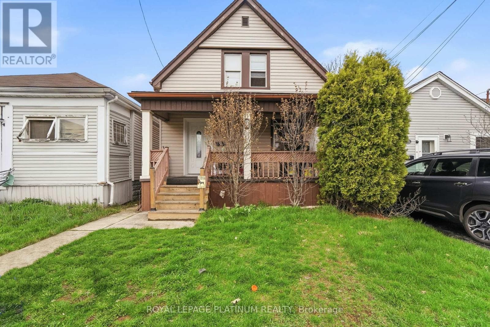 3 bed 1 bath single family at 99 ROBINS AVENUE — $449,900
