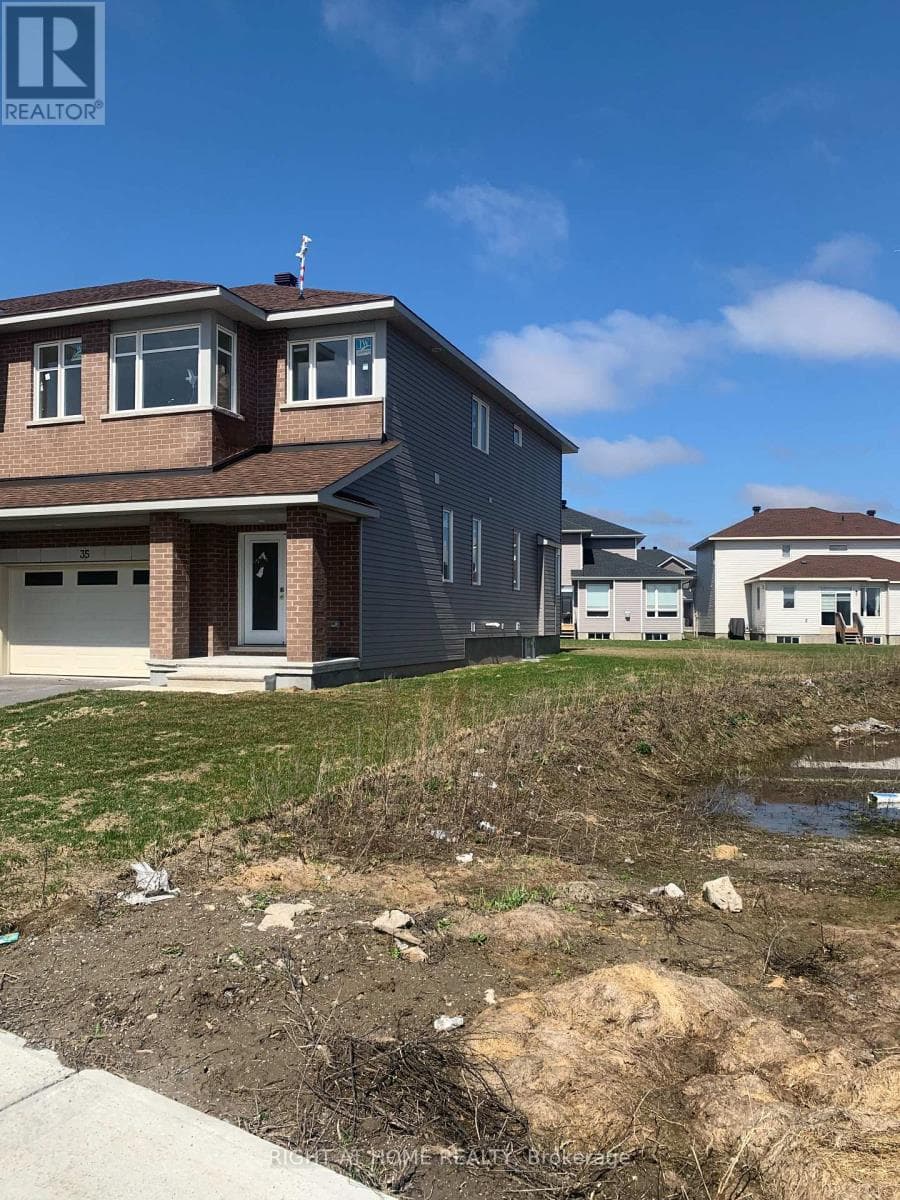 35 WYLIE WAY photo 2