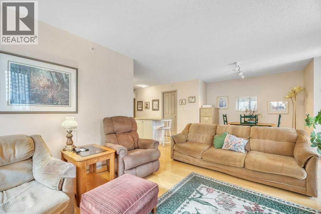 507, 650 10 Street SW photo 5