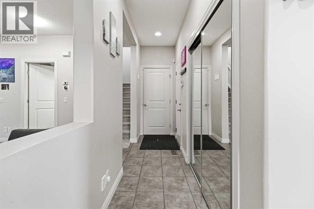 19 Saddleland Drive photo 5