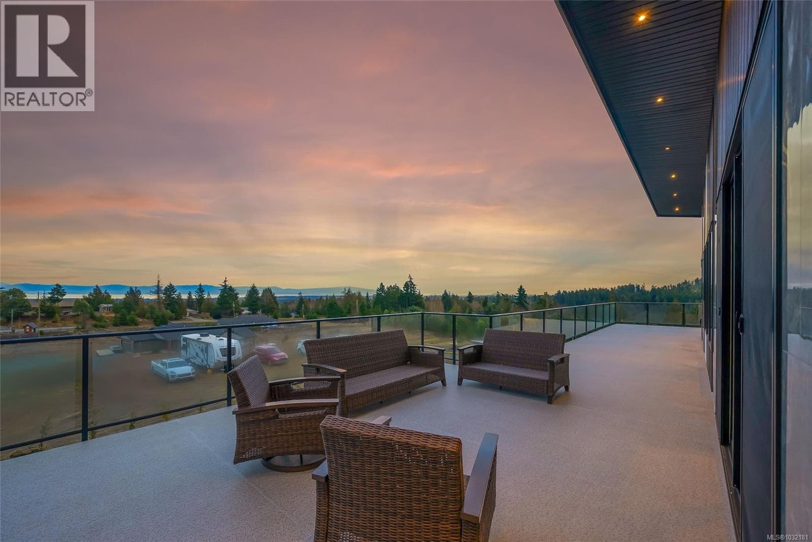 1704 Warn Way photo 2
