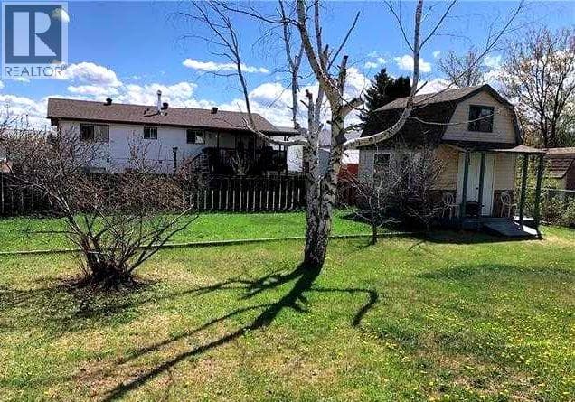 9105 96 Ave photo 2