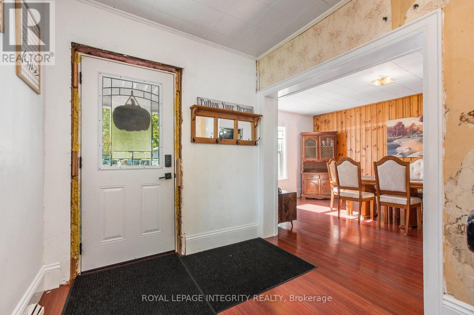 101 PAUL DRIVE photo 3